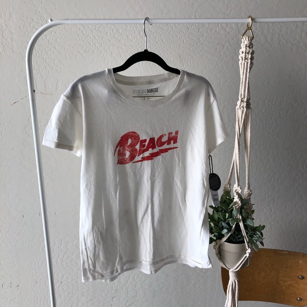 NWT Amuse Society “Beach” white tshirt